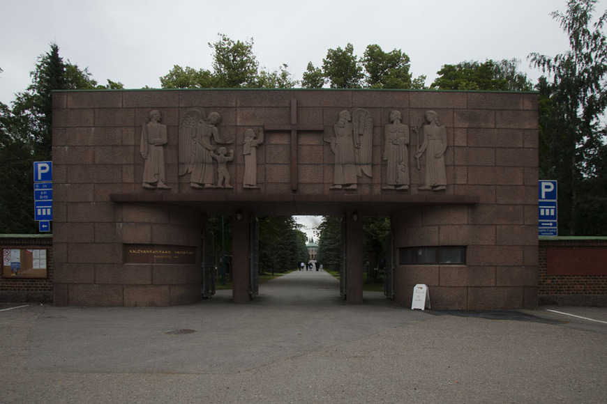 Kalevankankaan hautausmaa pääportti